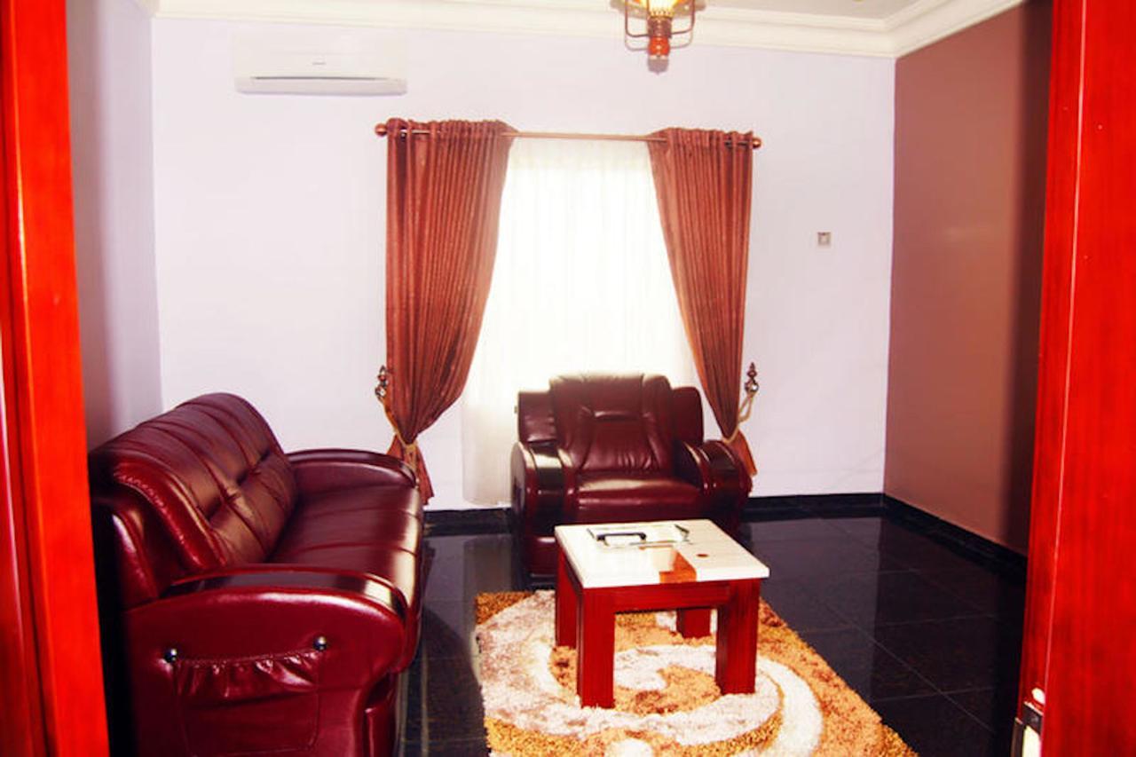 Milestone Hotel Ogombo Екстер'єр фото