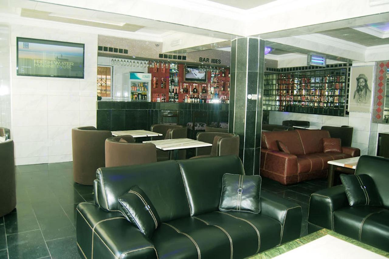 Milestone Hotel Ogombo Екстер'єр фото