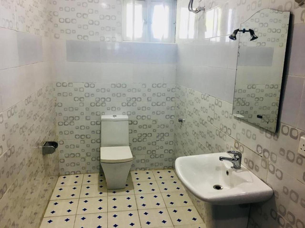 Milestone Hotel Ogombo Екстер'єр фото